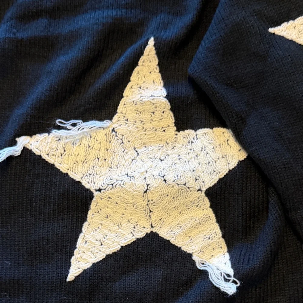 Fantastic Fawn Black and Cream Star Sweater NEW - Picture 6 of 7